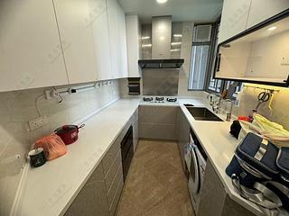 West Kowloon - Sorrento Phase 2 Block 2 03