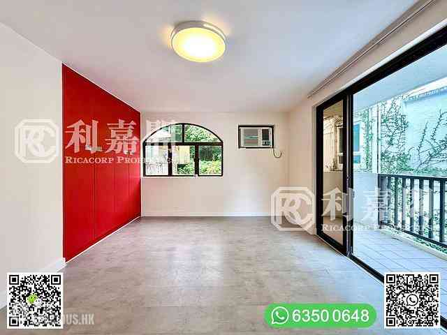 Clear Water Bay - Tai Hang Hau 16