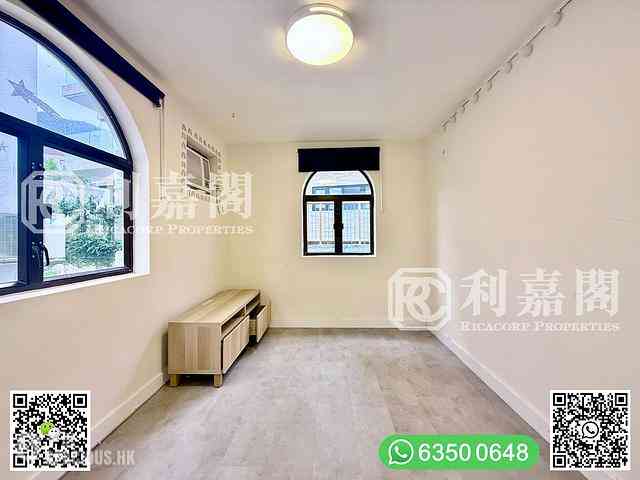 Clear Water Bay - Tai Hang Hau 17