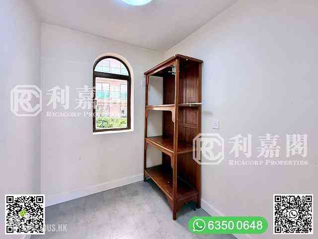 Clear Water Bay - Tai Hang Hau 19