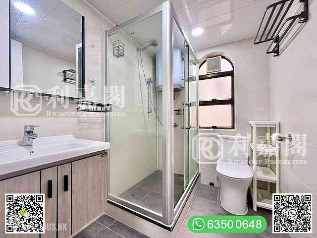 Clear Water Bay - Tai Hang Hau 22