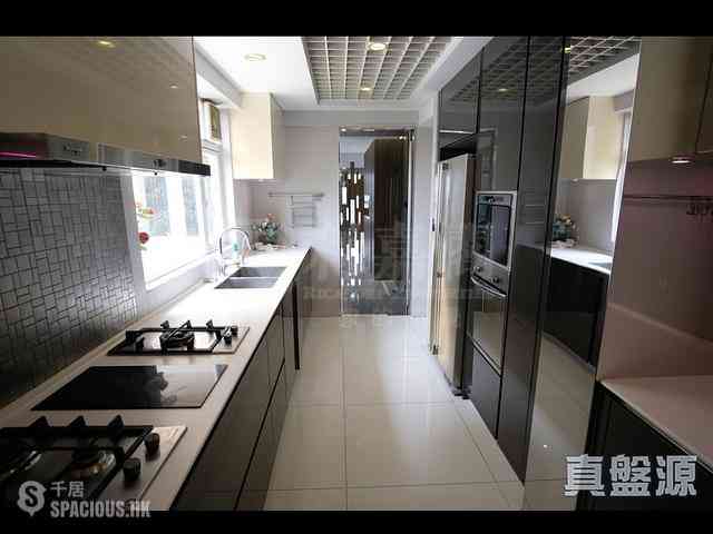 Tai Hang - Swiss Towers Block 4 (Block GH) 03