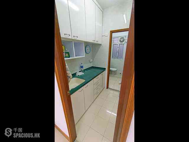 Sheung Wan - Yu Hing Mansion 05