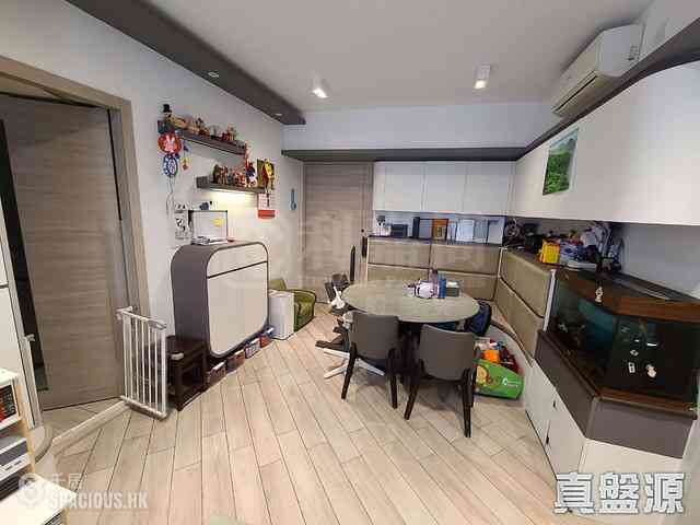 North Point - Fleur Pavilia Tower 1 03