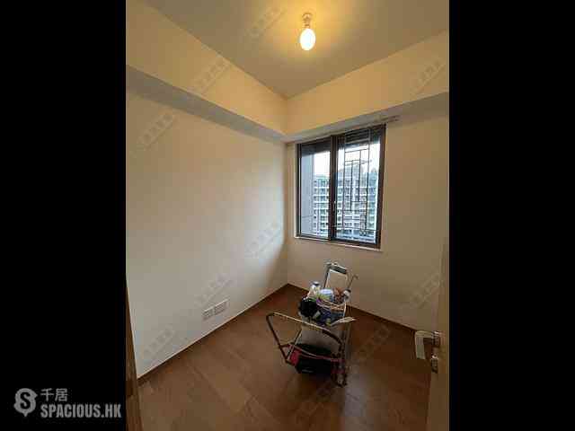 Tseung Kwan O - The Papillons Block 3 04