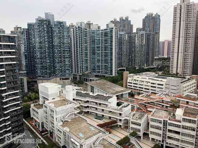 Tseung Kwan O - The Papillons Block 3 08
