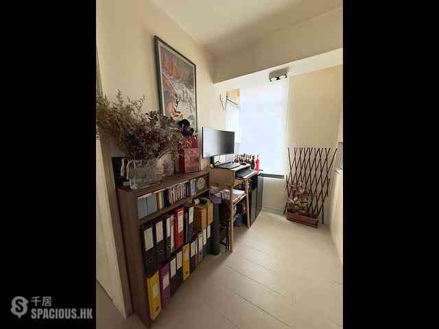 Kennedy Town - Ying Ga Garden 04