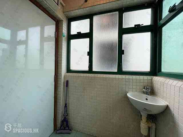Sai Ying Pun - 1A, High Street 02