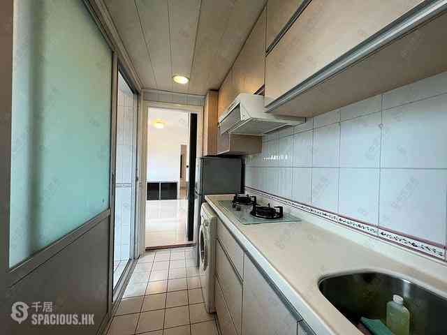 Sai Ying Pun - 1A, High Street 03