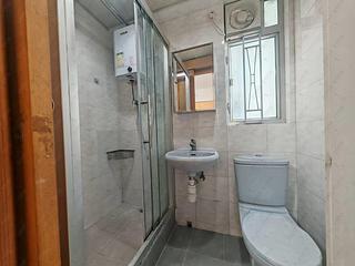 Shek Tong Tsui - Kwan Yick Building Phase 2 Block C 04