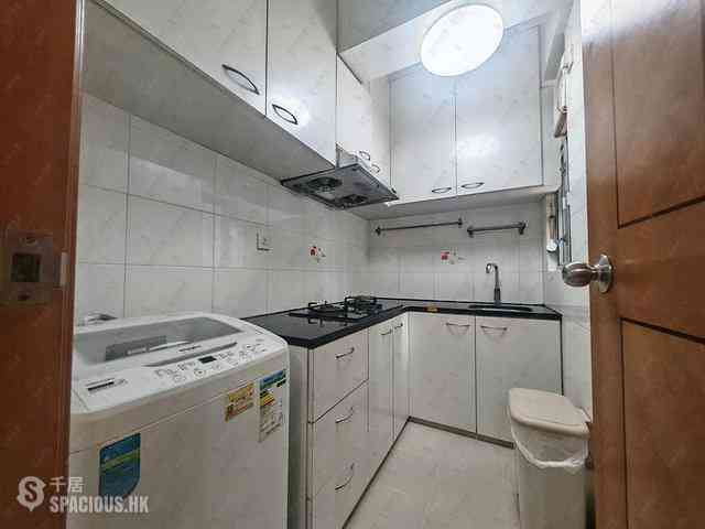 Shek Tong Tsui - Kwan Yick Building Phase 2 Block C 05