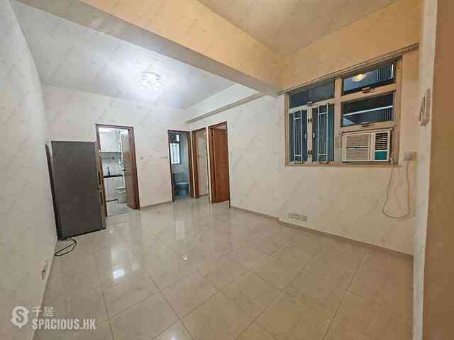 Shek Tong Tsui - Kwan Yick Building Phase 2 Block C 09