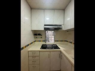 Sai Ying Pun - Yue Sun Mansion Block 1 14