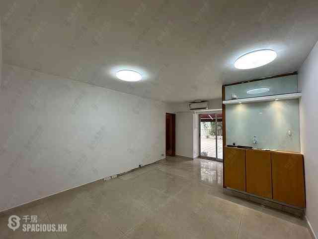 Sai Ying Pun - Yue Sun Mansion Block 1 17