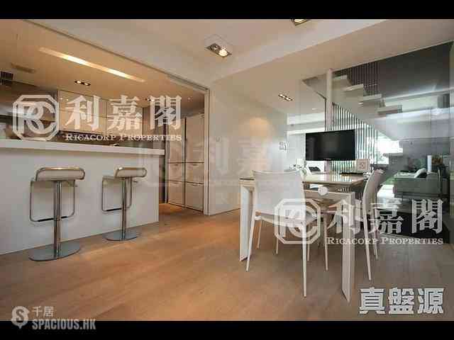 Clear Water Bay - Casa Bella Block 2 04