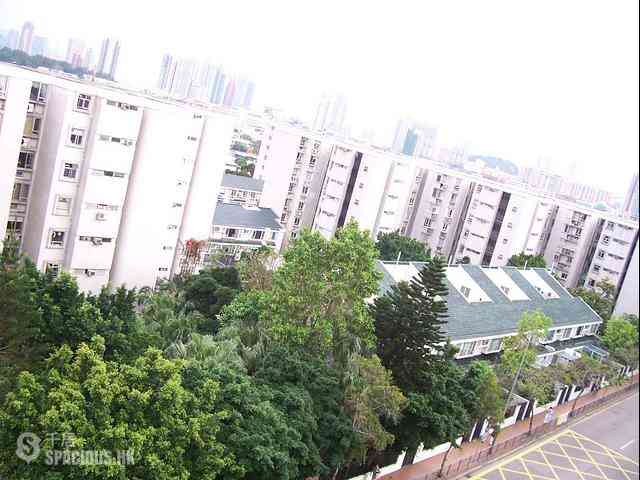 Yau Yat Chuen - Parc Oasis Block 19 07
