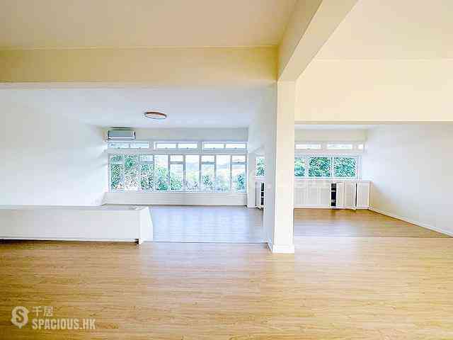 Shouson Hill - Pak Villa 01