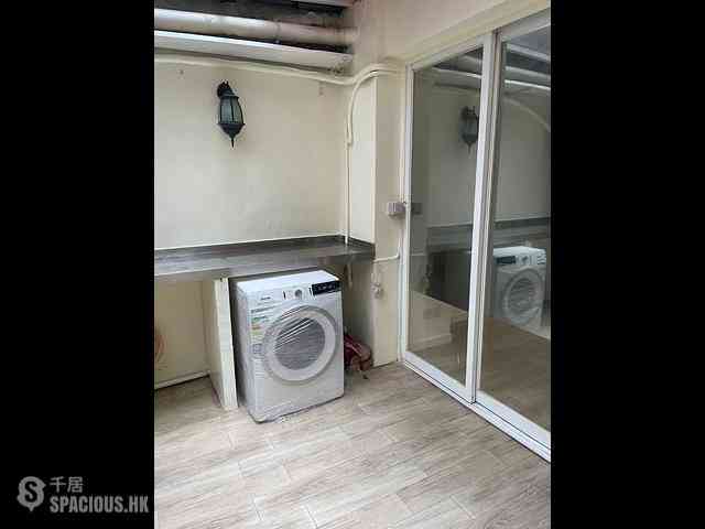 Central - 37, Peel Street 04