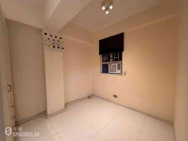 Happy Valley - 6-8, Shing Ping Street 04