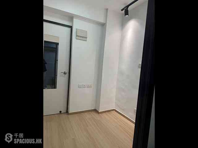 Mong Kok - Kiu Ming Mansion 02