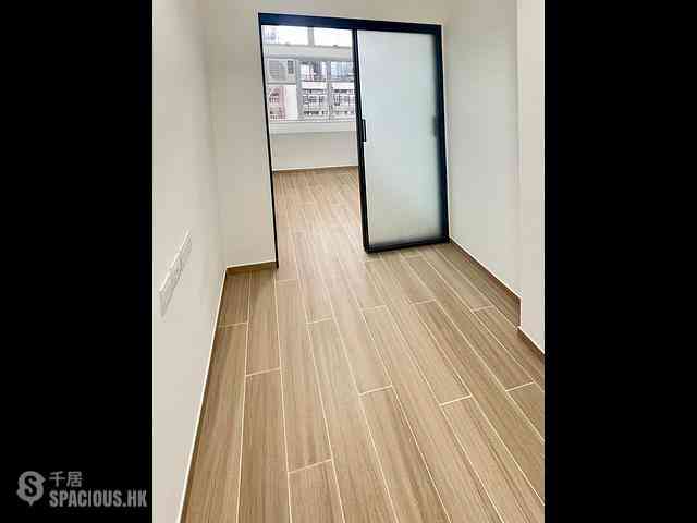 Mong Kok - Sun Hing Building 03