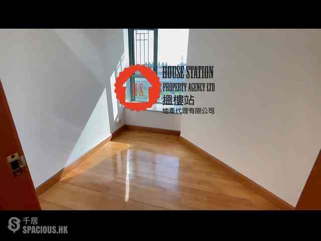 Tai Kok Tsui - Park Avenue Phase 1 Block 7 07