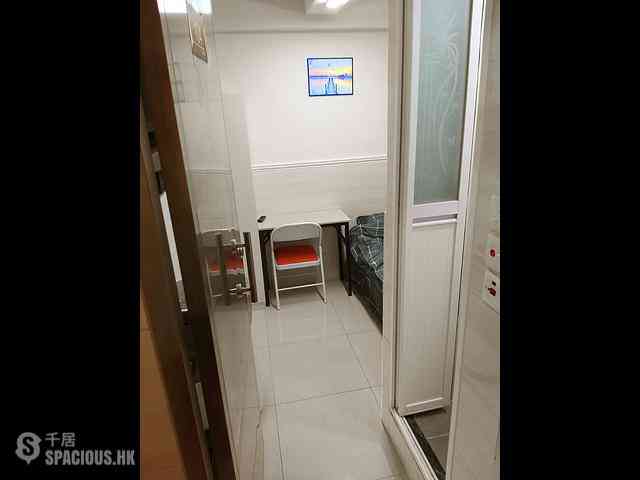 Sheung Wan - 277, Des Voeux Road Central 06
