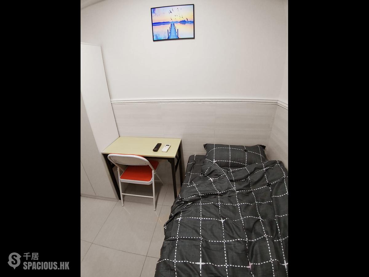 Sheung Wan - 277, Des Voeux Road Central 01