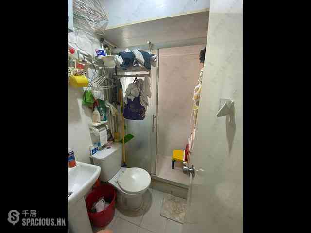Sai Ying Pun - Kwan Yick Building Phase 3 04