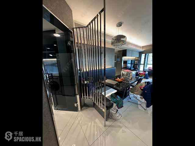 Tai Kok Tsui - Park Avenue Phase 1 Block 7 01