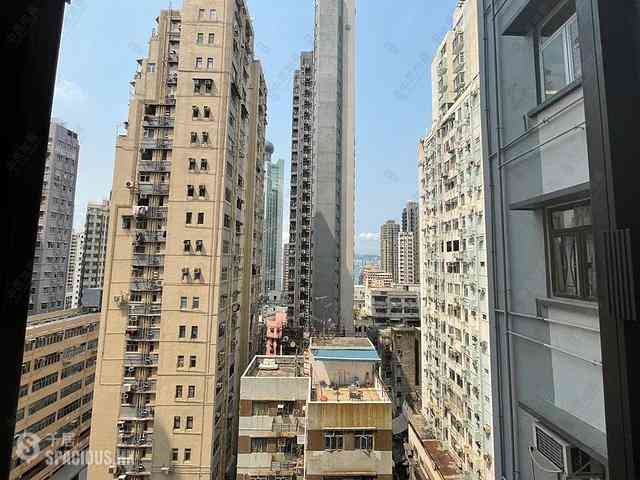 Sai Ying Pun - True Light Building 02