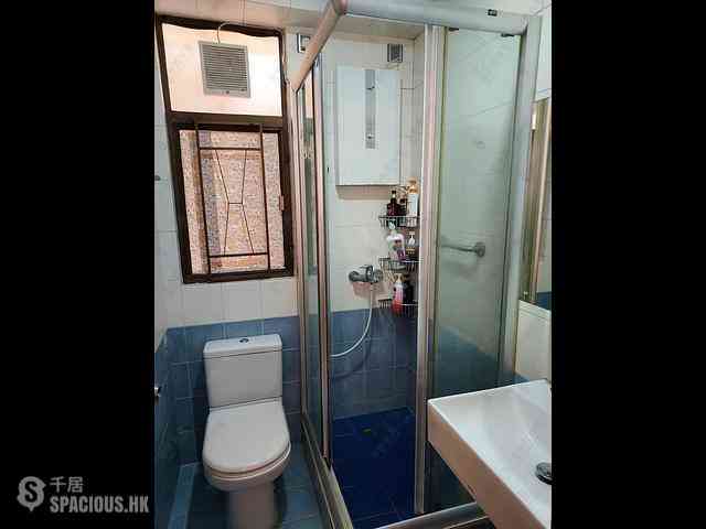 Sai Ying Pun - Tong Nam Mansion 05