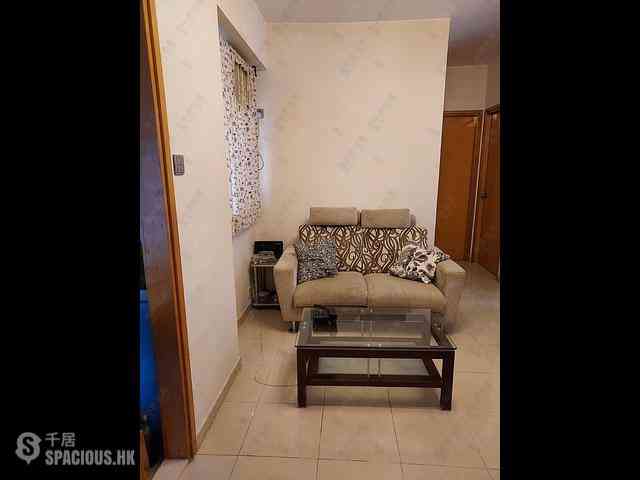 Sai Ying Pun - Tong Nam Mansion 07
