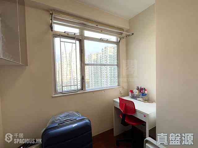 Quarry Bay - Nan Fung Sun Chuen 04