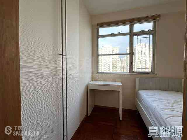 Quarry Bay - Nan Fung Sun Chuen 05