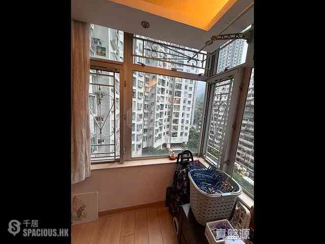 Quarry Bay - Parkvale 01