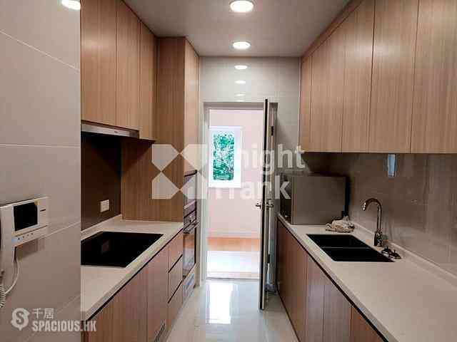 Mid Levels Central - Gladdon 05