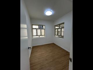 Sai Ying Pun - 31-31A, Pok Fu Lam Road 02