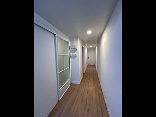 Sai Ying Pun - 31-31A, Pok Fu Lam Road 04