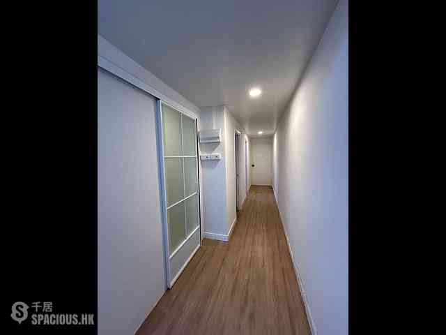 Sai Ying Pun - 31-31A, Pok Fu Lam Road 04