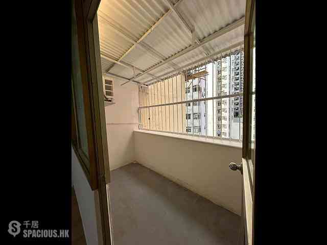 Sai Ying Pun - 31-31A, Pok Fu Lam Road 09