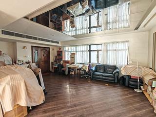 Wan Chai - Suncrest Tower 17