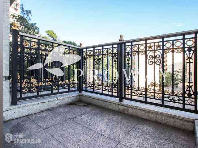 Beacon Hill - Le Chateau 03