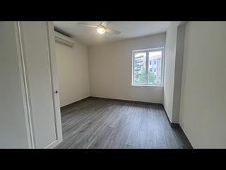 Chung Hom Kok - Villa Piubello 04