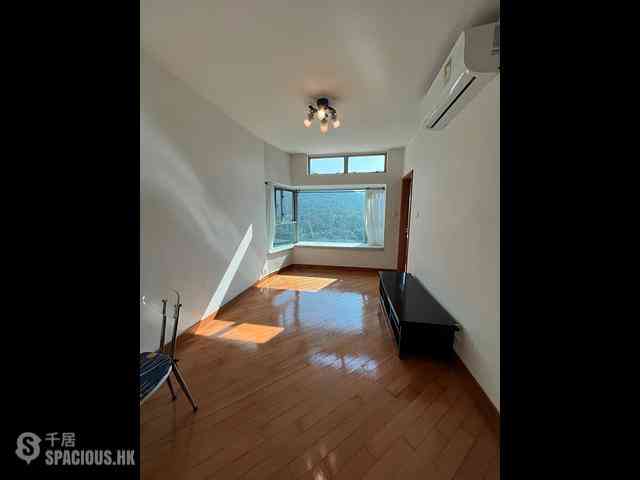 Tung Chung - Coastal Skyline Phase 1 Block 5 01