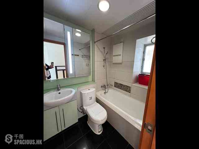 Tung Chung - Coastal Skyline Phase 1 Block 5 02