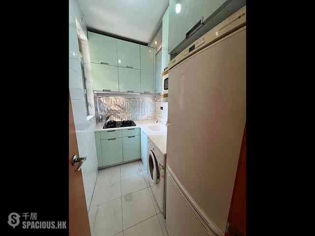 Tung Chung - Coastal Skyline Phase 1 Block 5 03