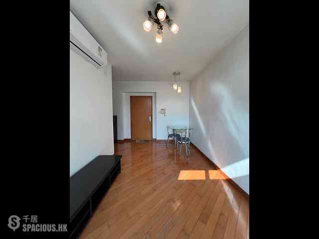 Tung Chung - Coastal Skyline Phase 1 Block 5 05