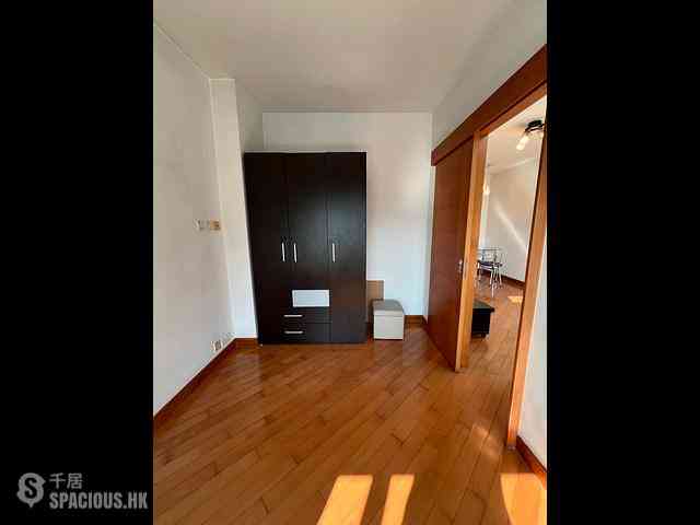 Tung Chung - Coastal Skyline Phase 1 Block 5 07