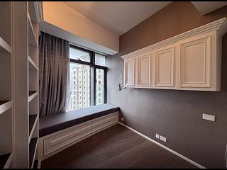 Mid Levels Central - Argenta 11